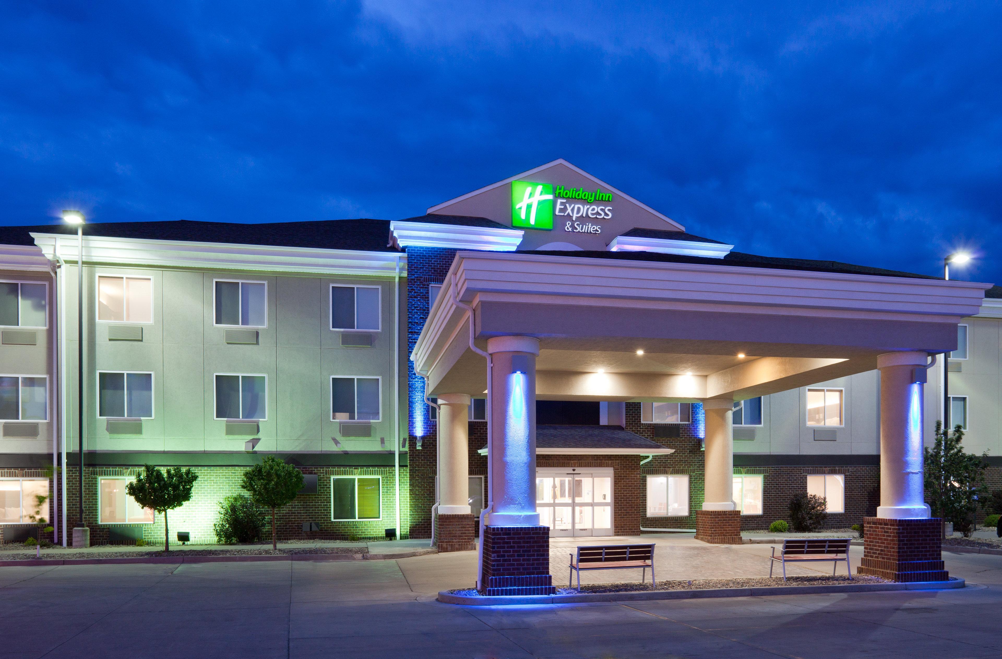 Holiday Inn Express & Suites - Dickinson By Ihg Luaran gambar