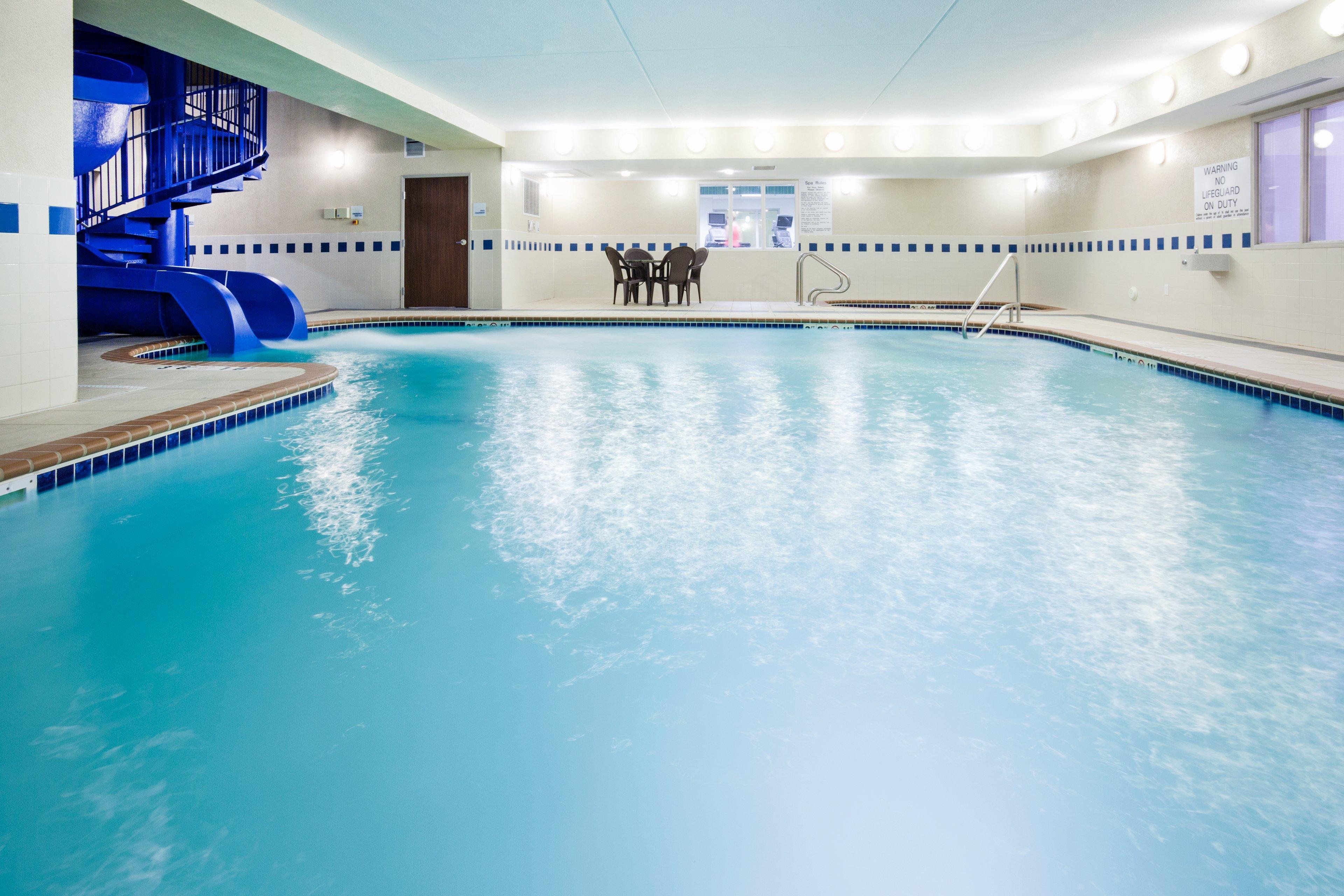 Holiday Inn Express & Suites - Dickinson By Ihg Luaran gambar