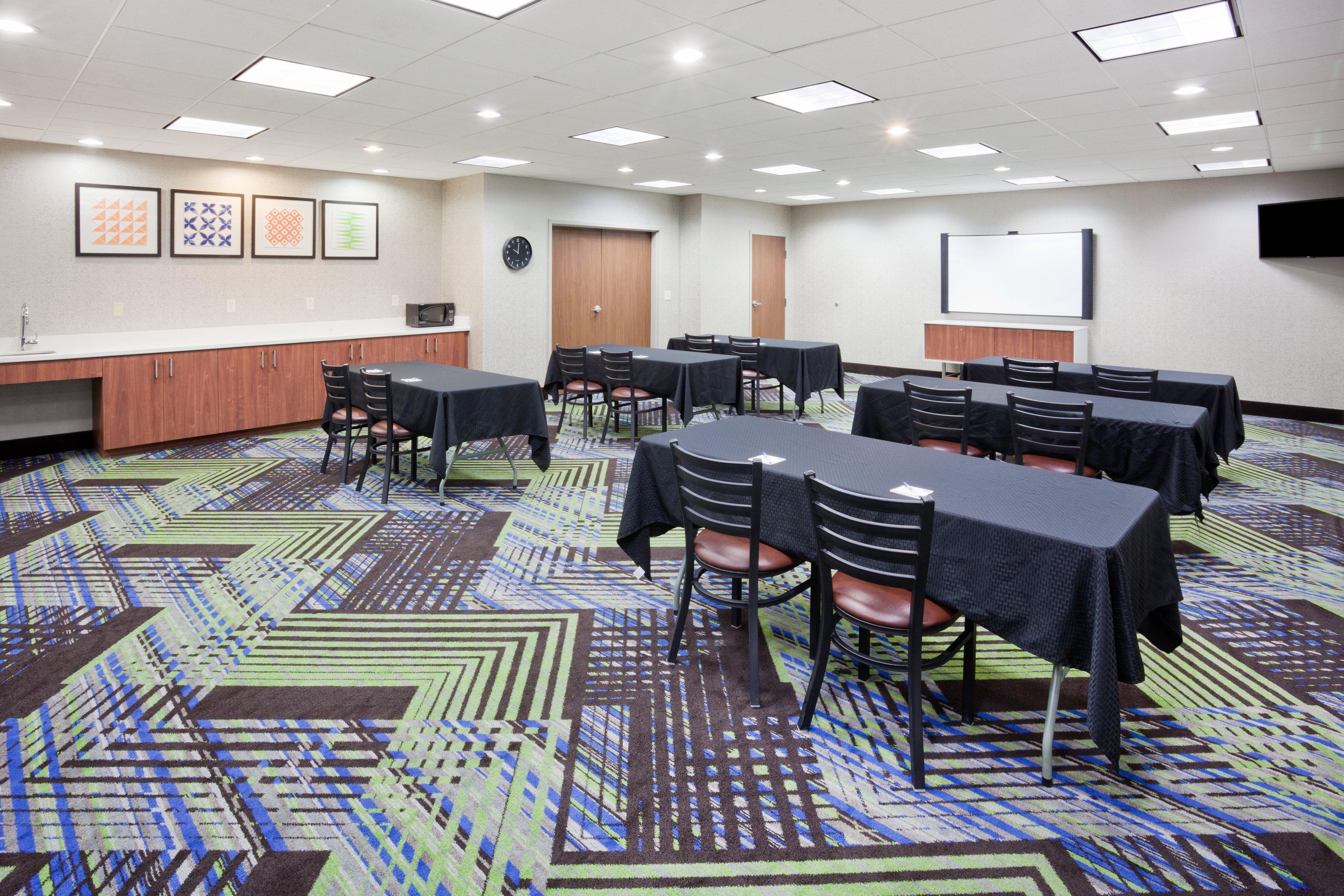 Holiday Inn Express & Suites - Dickinson By Ihg Luaran gambar