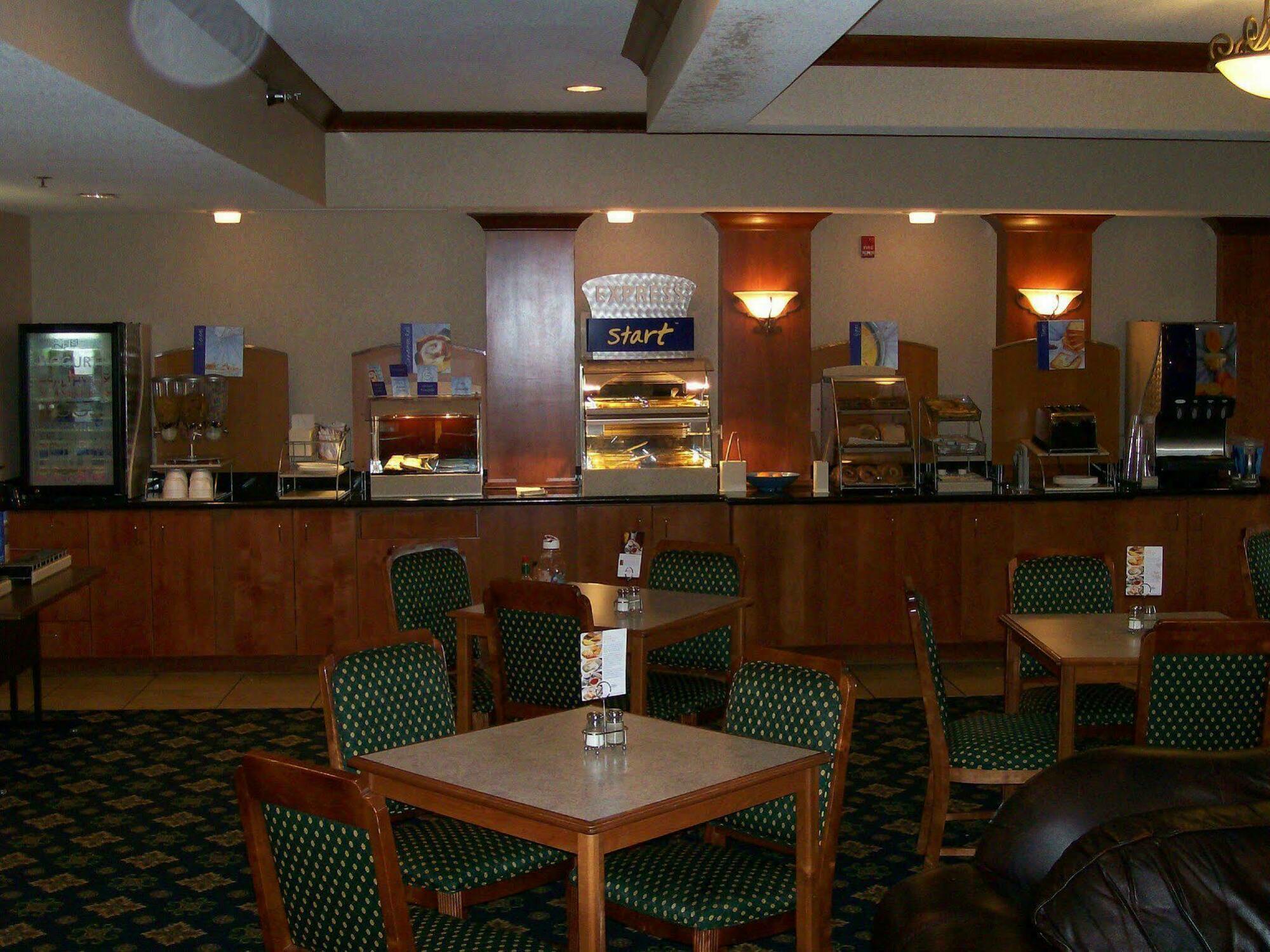 Holiday Inn Express & Suites - Dickinson By Ihg Restoran gambar