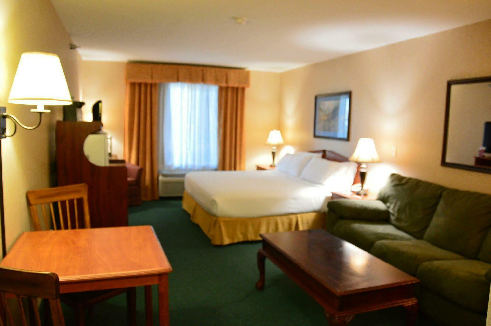 Holiday Inn Express & Suites - Dickinson By Ihg Luaran gambar