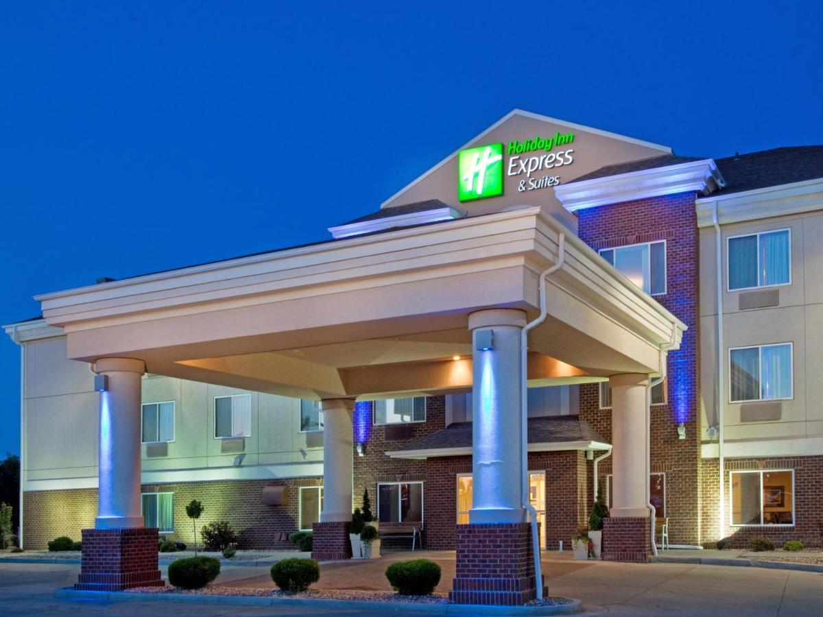 Holiday Inn Express & Suites - Dickinson By Ihg Luaran gambar