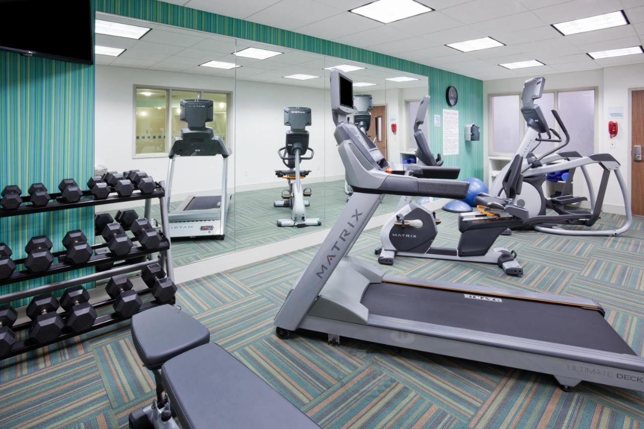 Holiday Inn Express & Suites - Dickinson By Ihg Luaran gambar